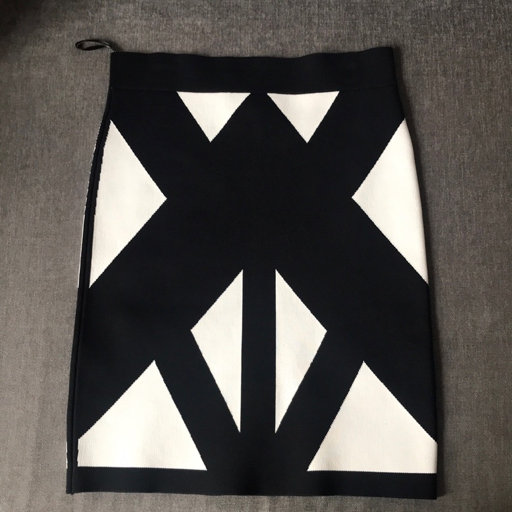 Black and white bodycon skirt
